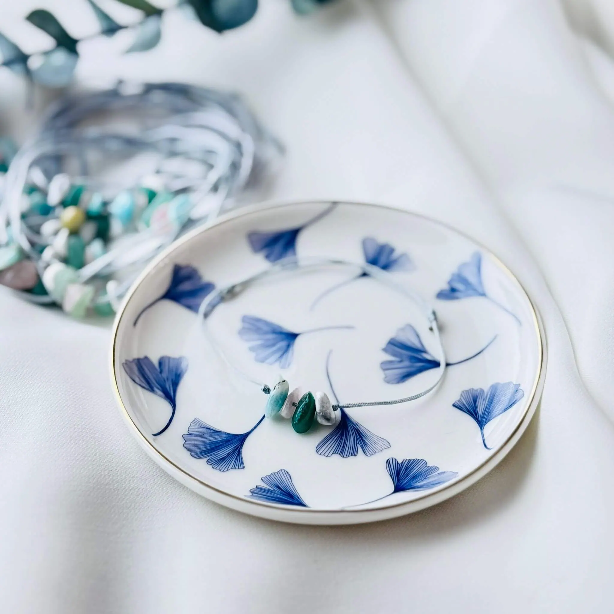 Bratara-cu-snur-si-pietre-naturale-–-Speranta-si-Iubire