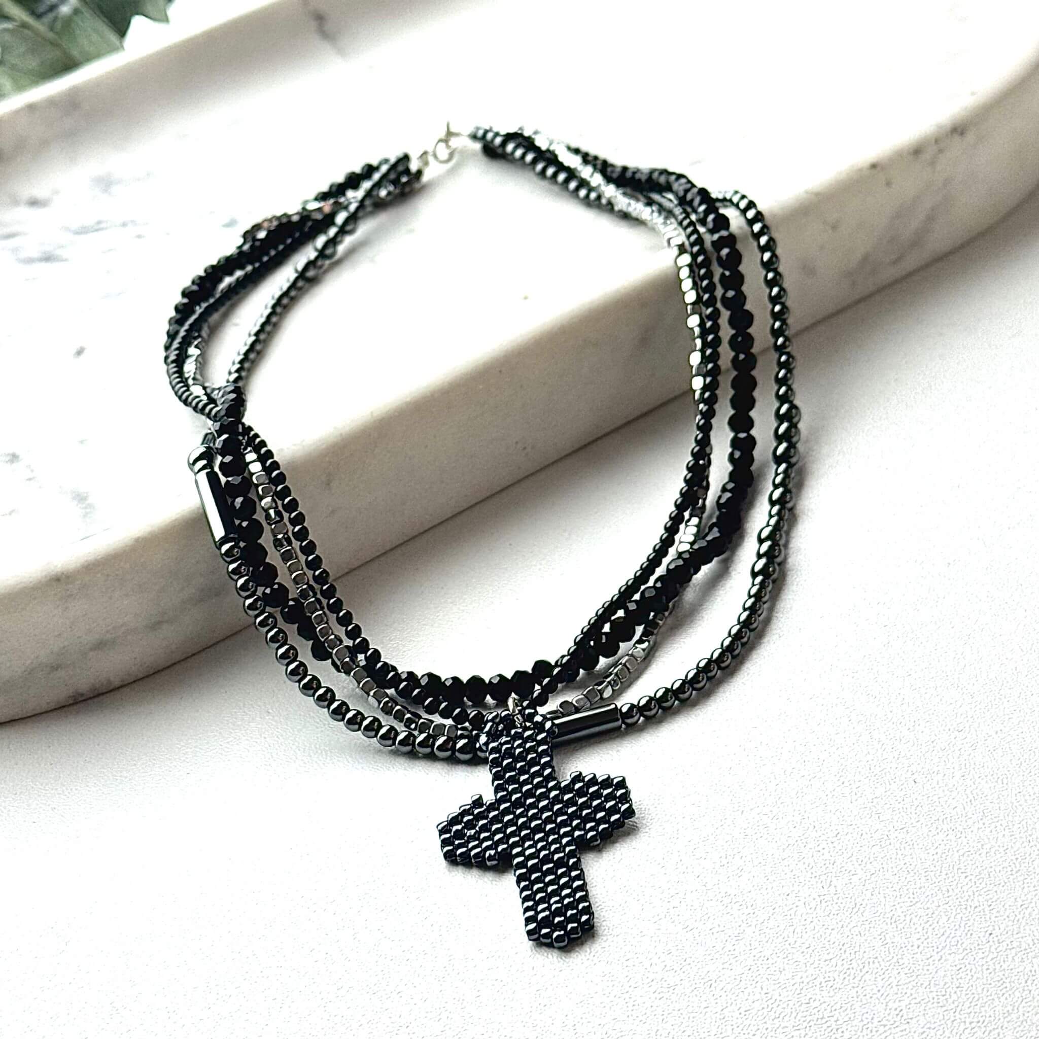 Colier-Handmade-Multistrat-cu-Cruce-Cusuta-Manual-Margele-Toho-Spinel-si-Hematit-1