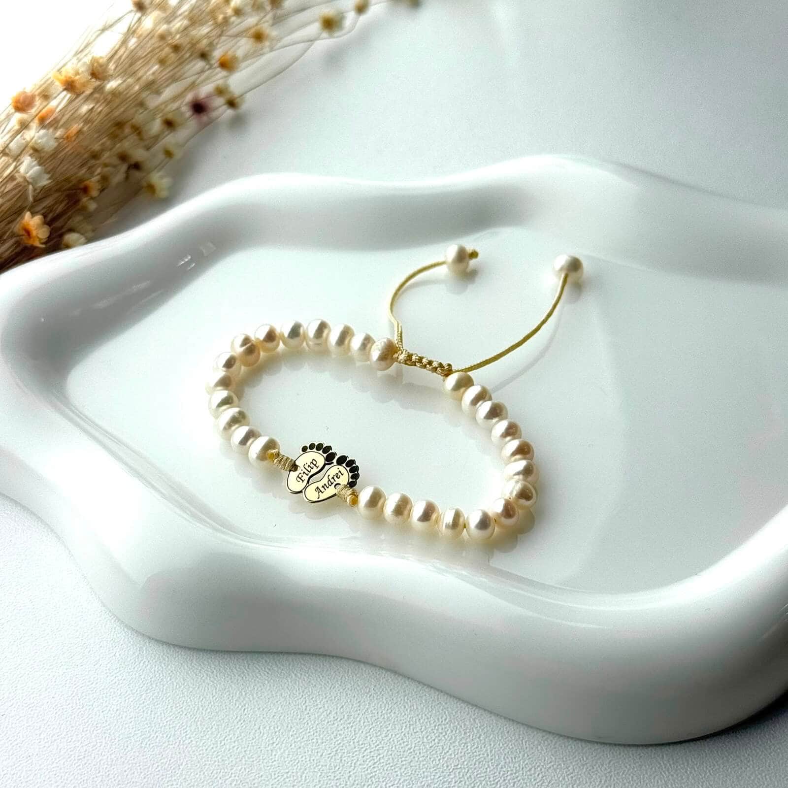 Bratara-cu-Snur-Reglabil-Perle-de-Cultura-si-Figurina-din-Aur-14K-cu-Talpite-Decupate-1